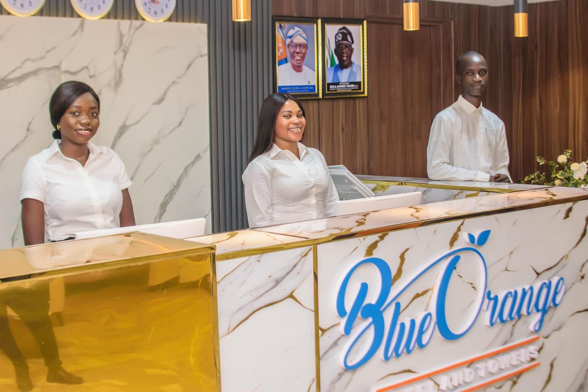 Blue Orange Hotel And Towers Shomolu Exterior foto